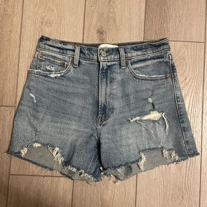 Abercrombie & Fitch High Rise 4” Shorts